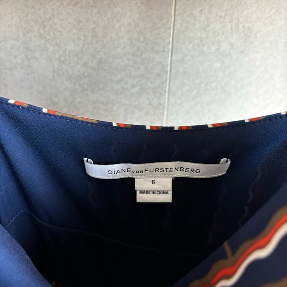 Diane Von Furstenberg 'Saige' Geo Print Silk Blend Party Dress, Size 6 - Picture 7 of 14